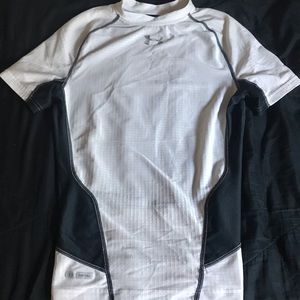 Under Armour Metal Heat Gear Shirt